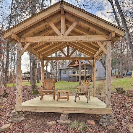 Villa Creek-View Getaway With Deck, Yard, And Fire Pit! à Summerville Extérieur photo