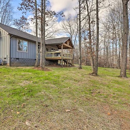 Villa Creek-View Getaway With Deck, Yard, And Fire Pit! à Summerville Extérieur photo