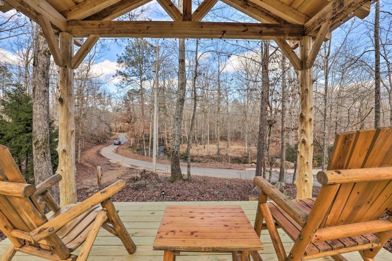 Villa Creek-View Getaway With Deck, Yard, And Fire Pit! à Summerville Extérieur photo