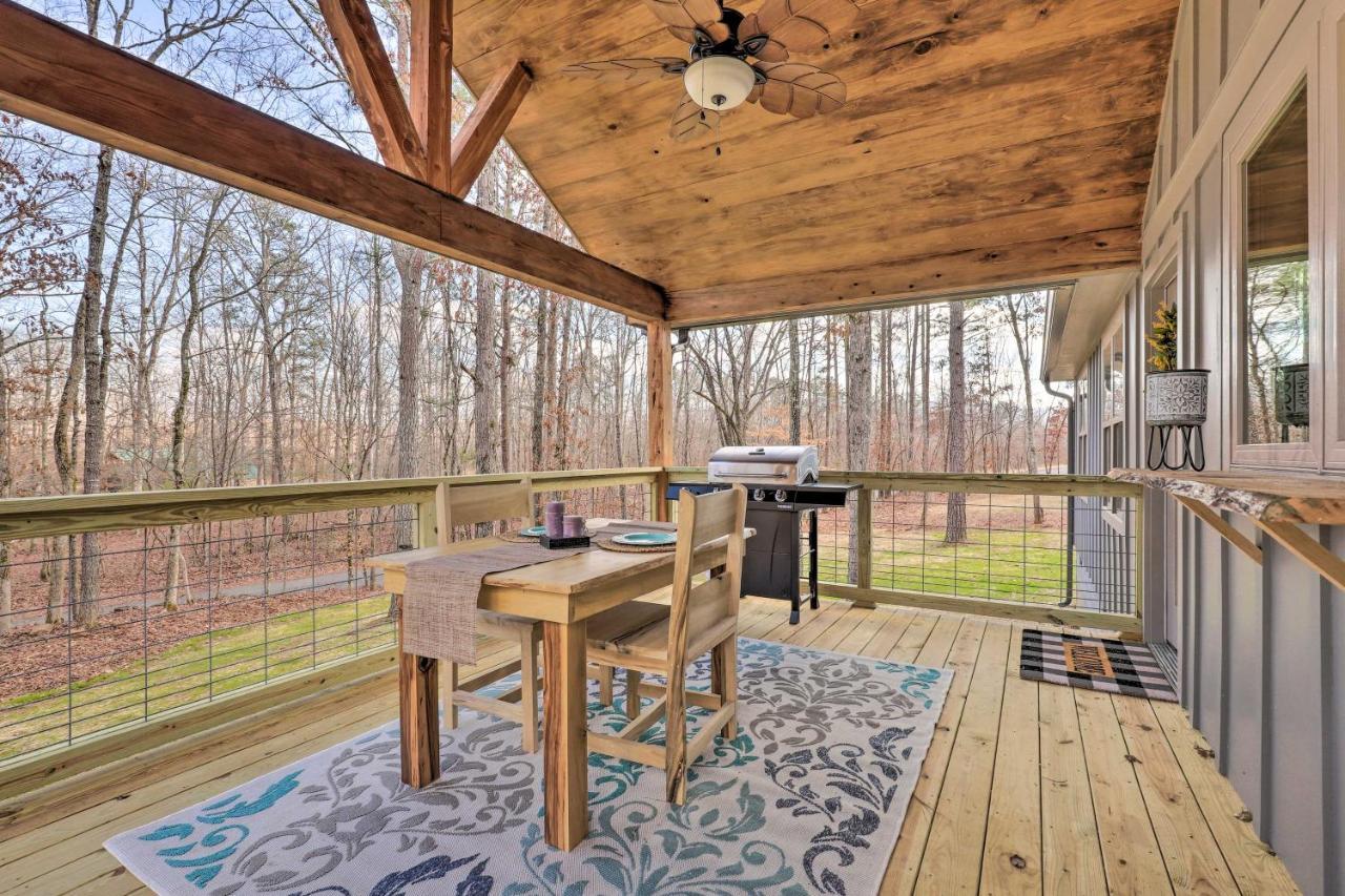 Villa Creek-View Getaway With Deck, Yard, And Fire Pit! à Summerville Extérieur photo