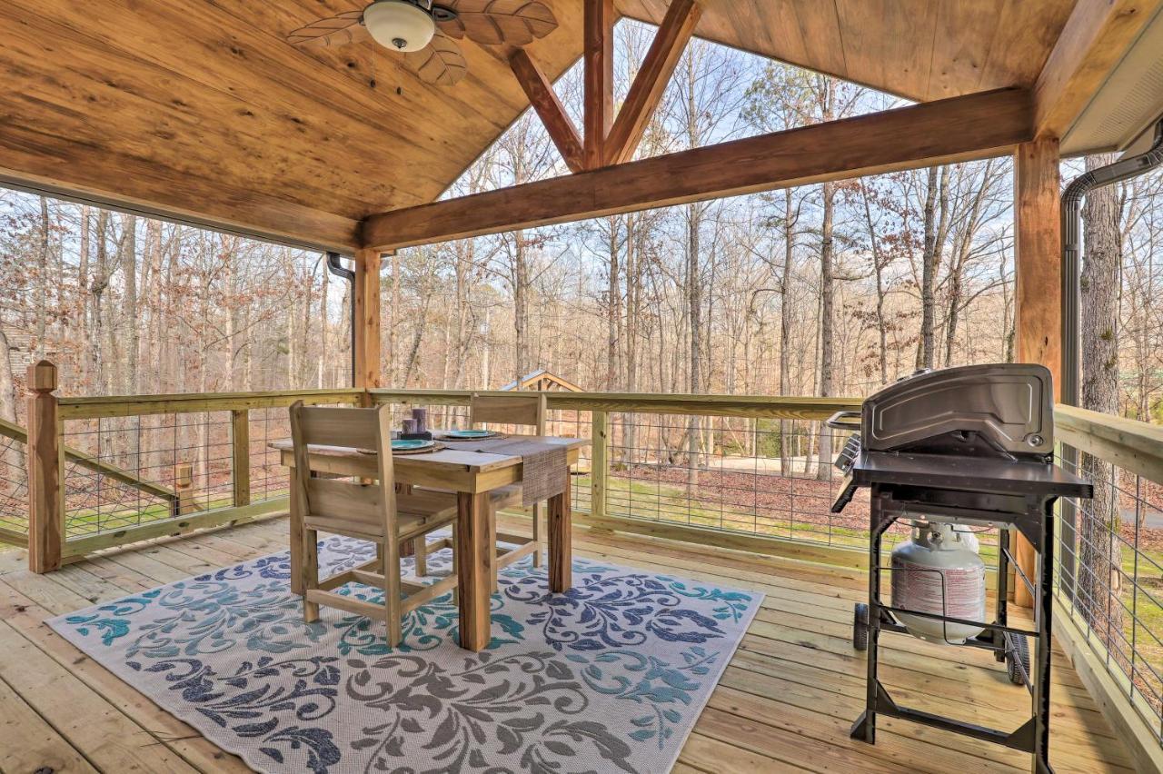 Villa Creek-View Getaway With Deck, Yard, And Fire Pit! à Summerville Extérieur photo